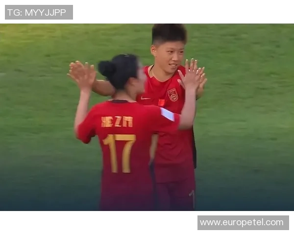 郑璐闪耀五分钟双响U20女足暂时领先越南2-0