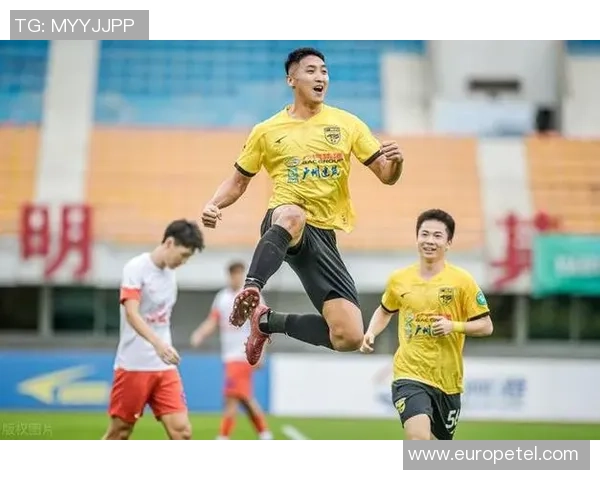 广州豹队签约31岁中场肖鲲并租借王俊杰加强阵容深度